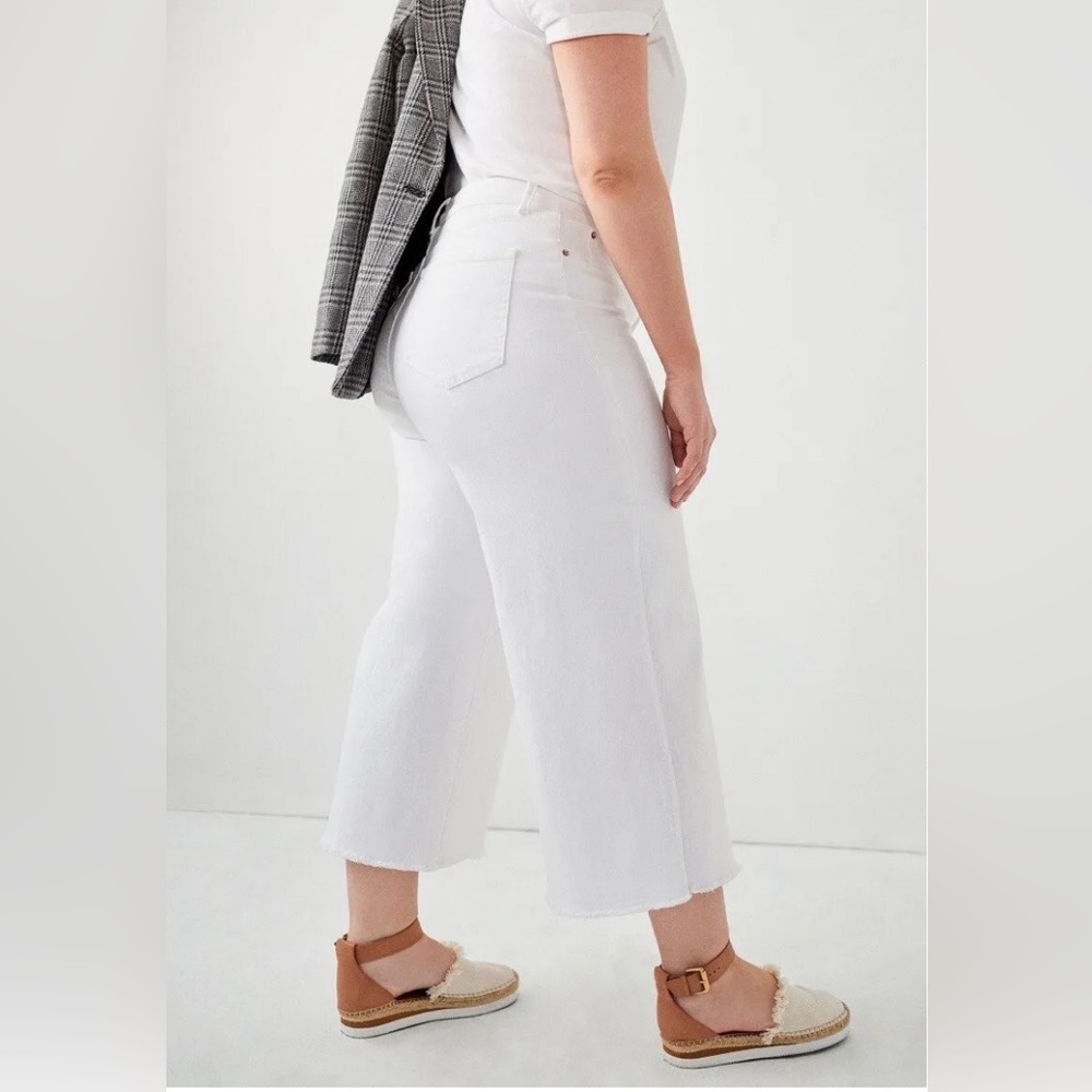 NWT Warp + Weft ICN  Icheon Wide Leg Jeans 24W in Bone White